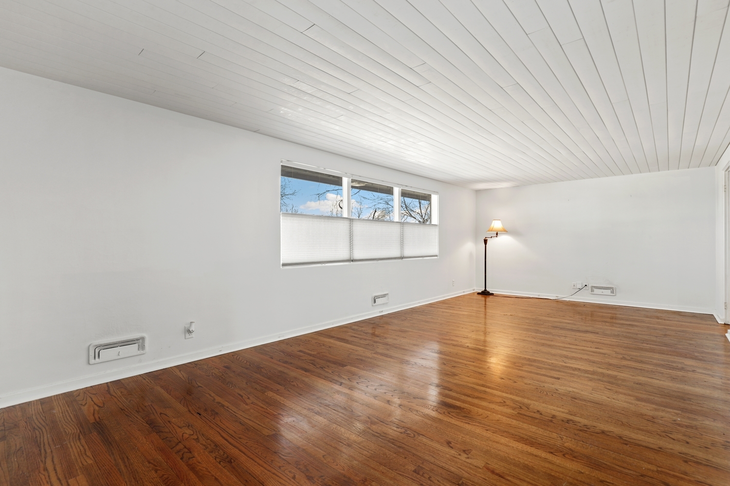 713 Lois Pl Joliet, IL 60435