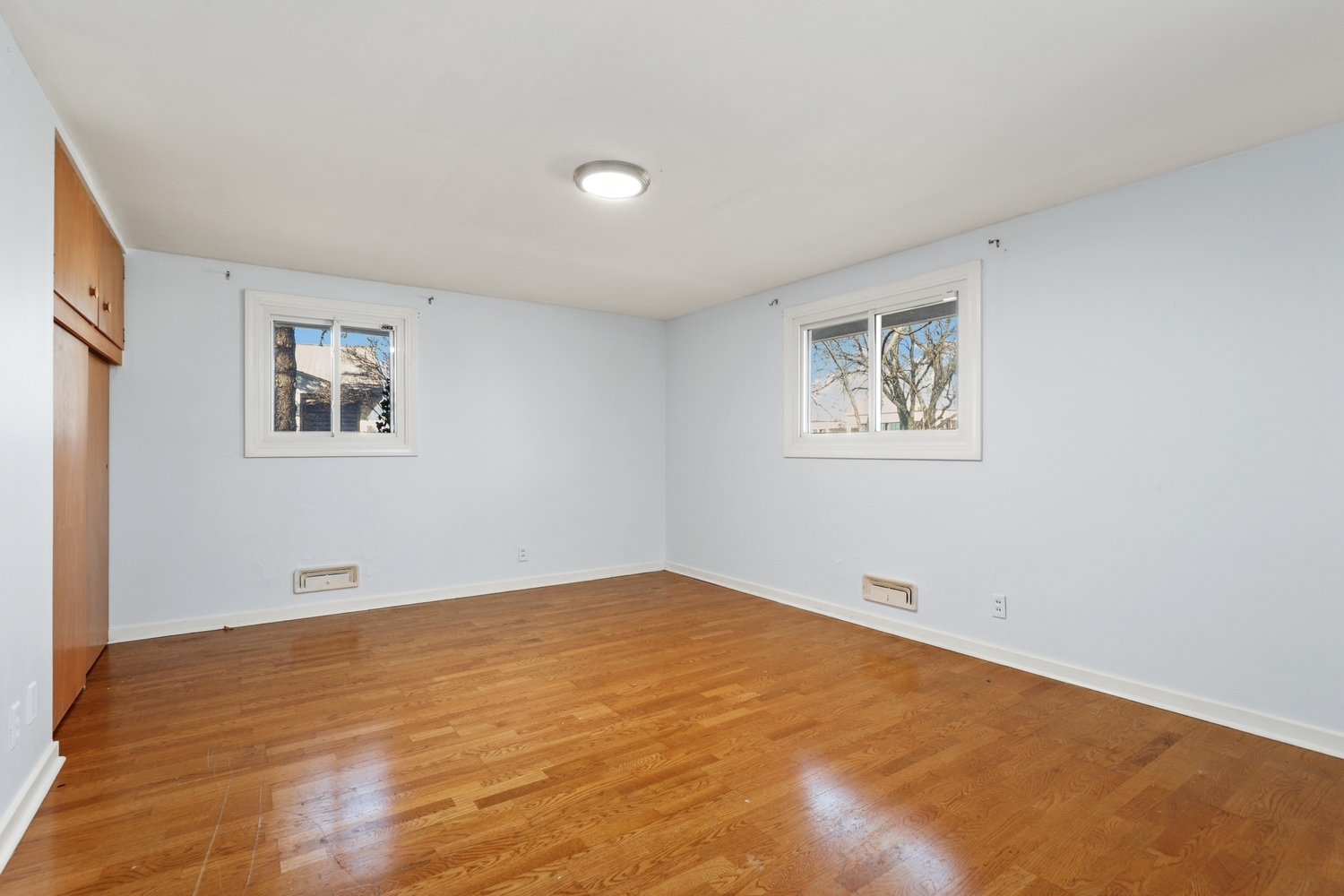 713 Lois Pl Joliet, IL 60435