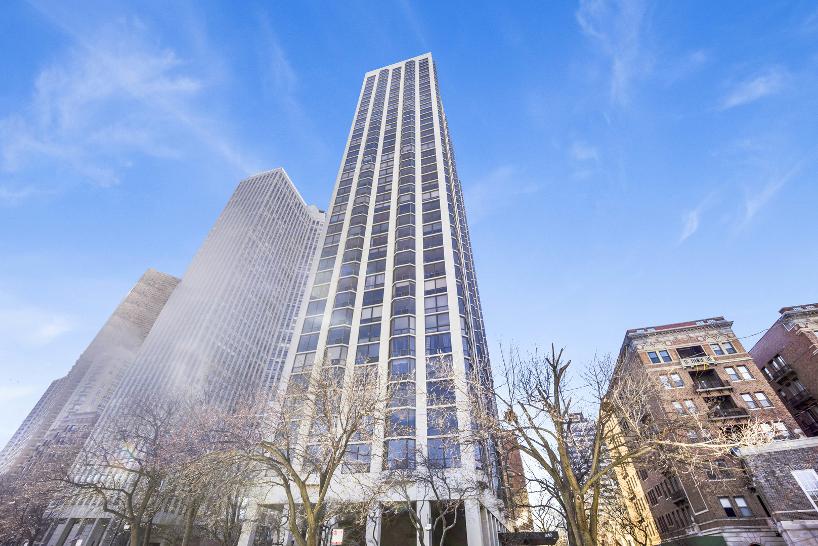 2650 N Lakeview Ave #2905