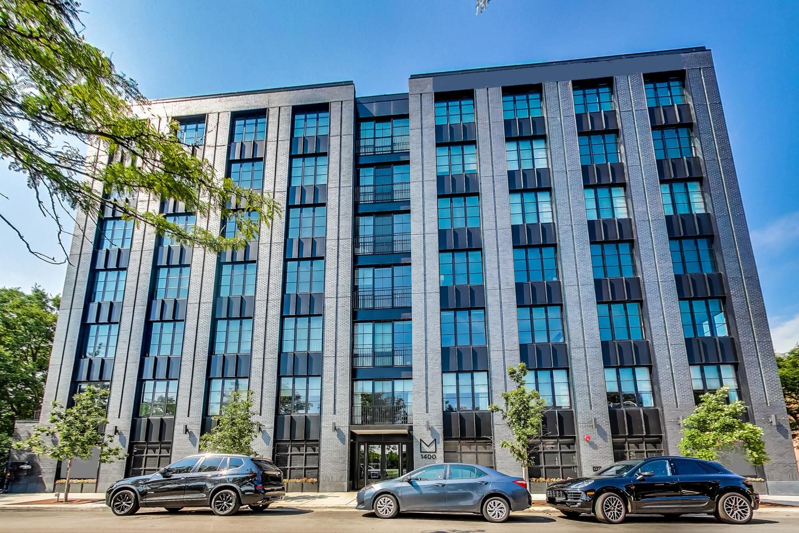 1400 W Monroe St #4F