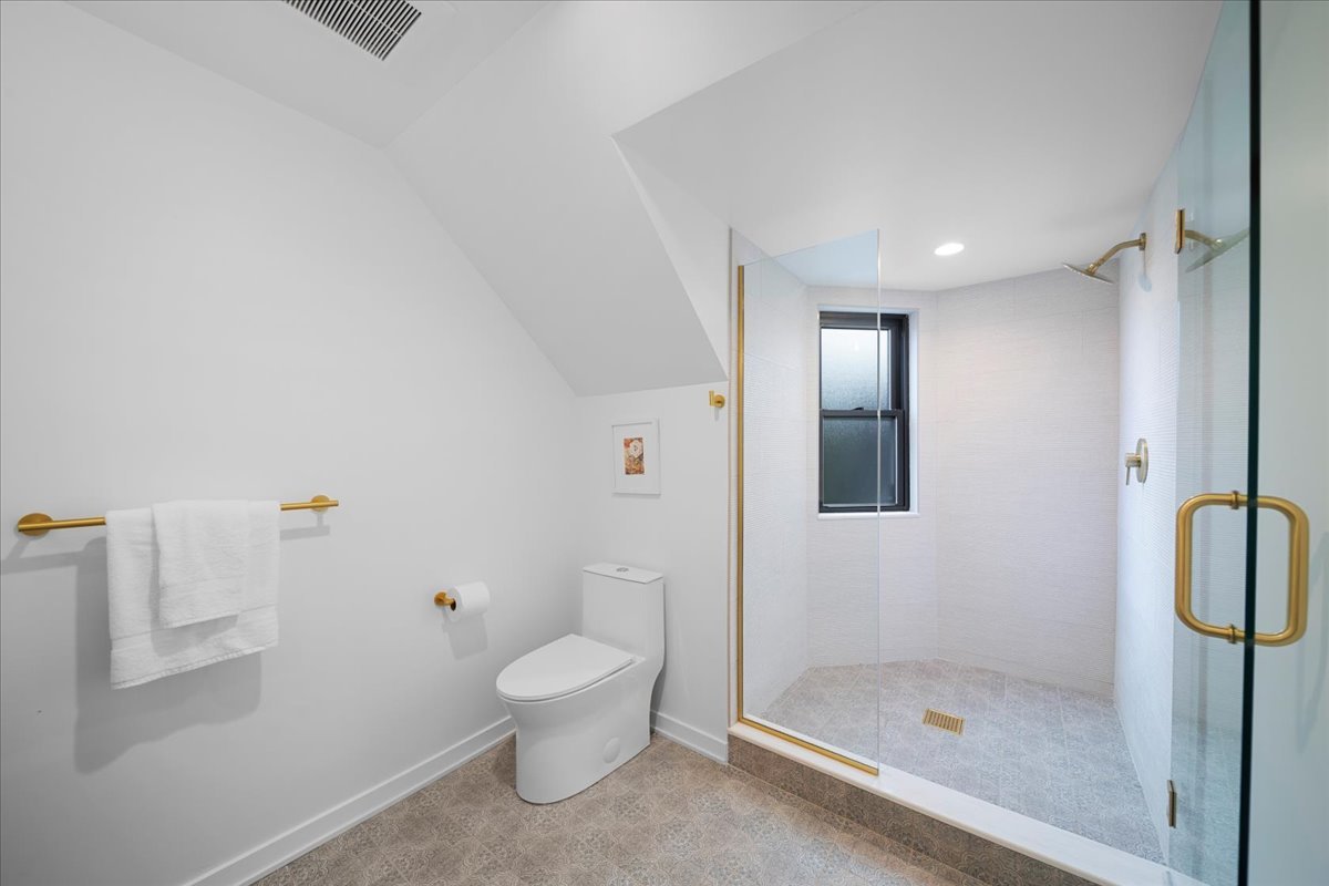 4072 Bunker Ln Wilmette, IL 60091