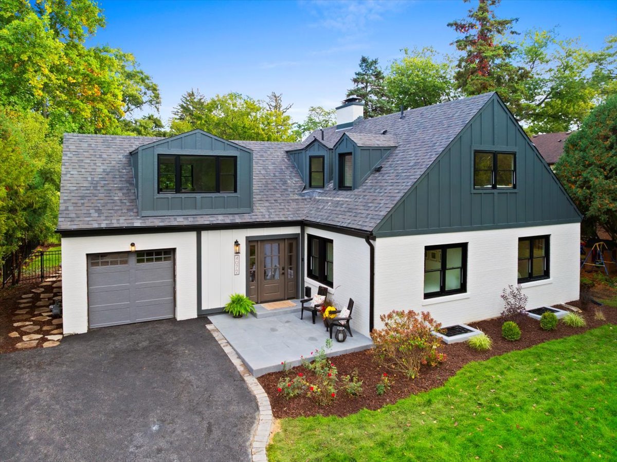 4072 Bunker Ln Wilmette, IL 60091