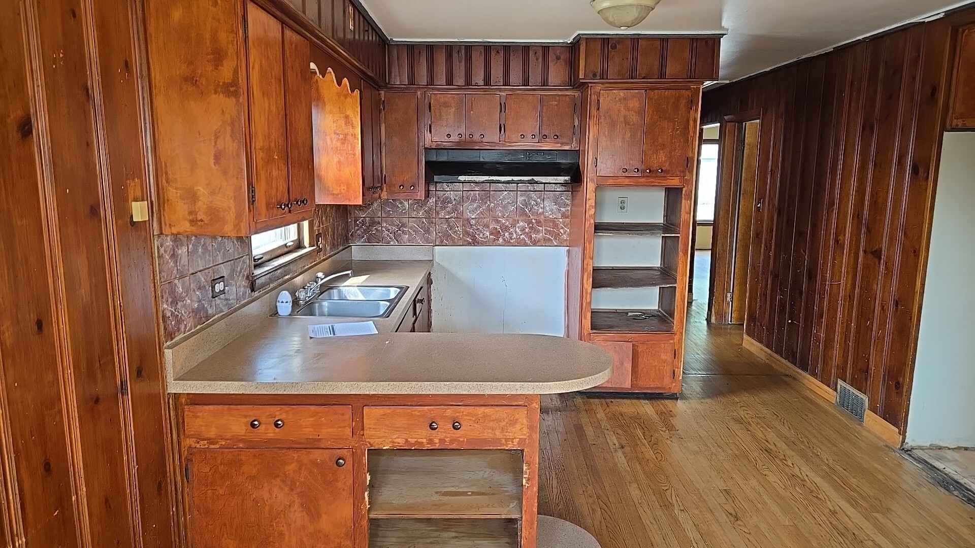 413 Greenbay Ave Calumet City, IL 60409