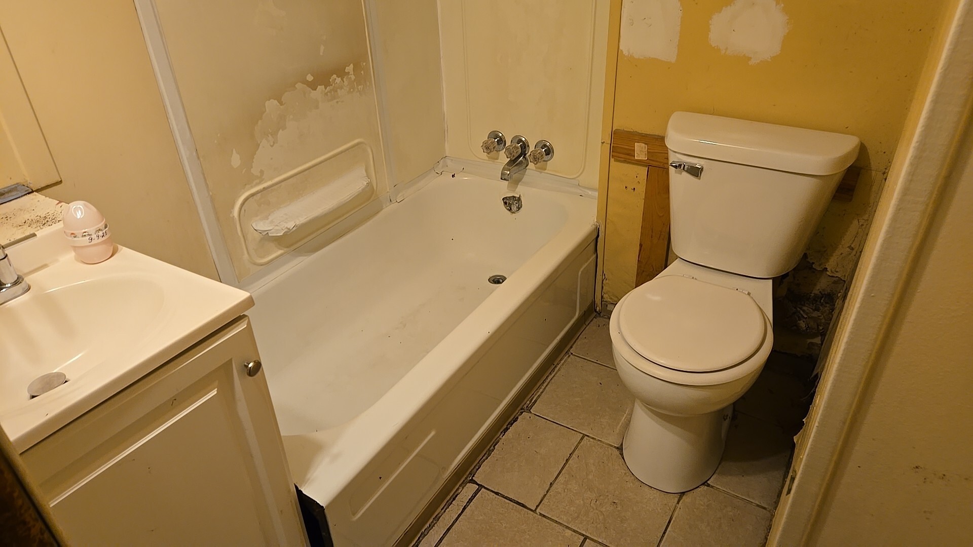 413 Greenbay Ave Calumet City, IL 60409