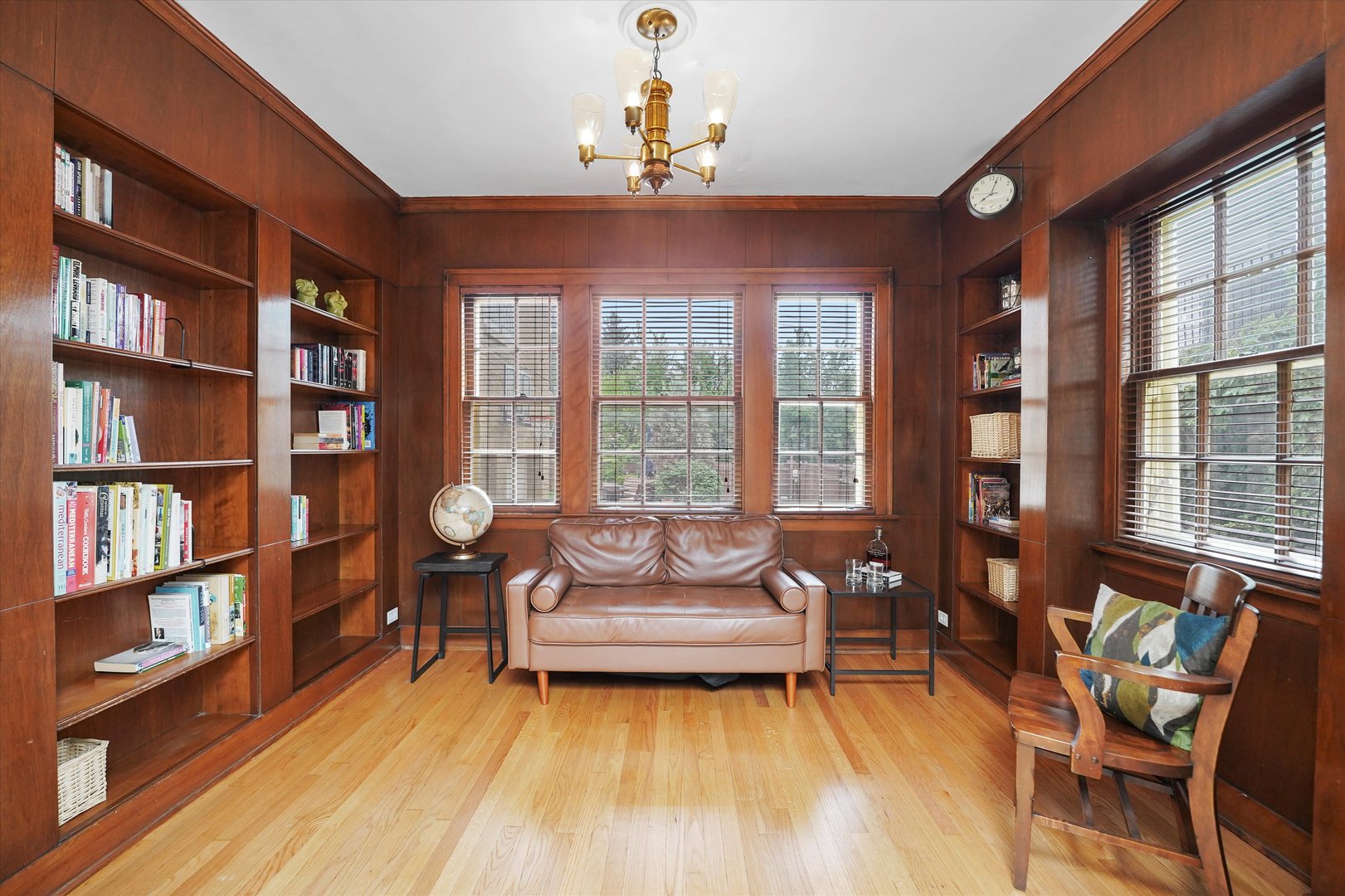 1104 Fair Oaks Ave Oak Park, IL 60302