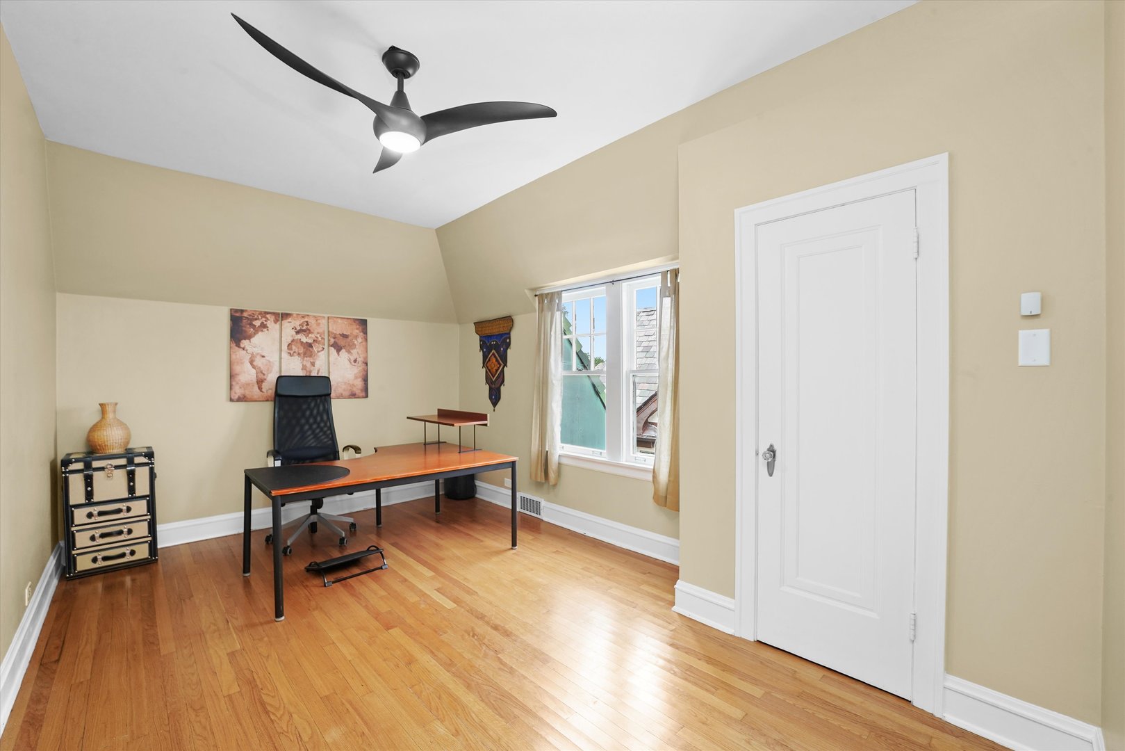 1104 Fair Oaks Ave Oak Park, IL 60302