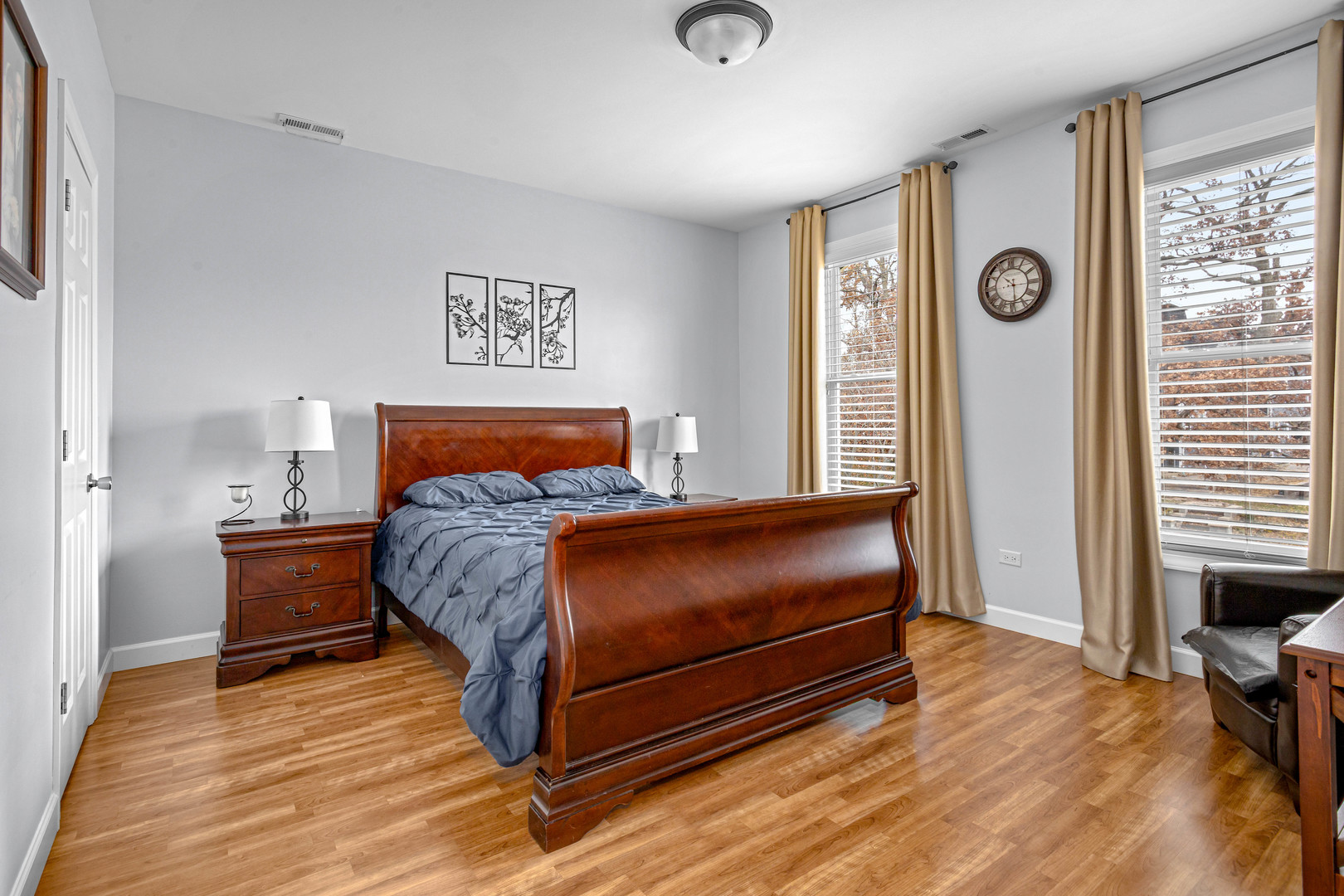 506 W Oneida St Joliet, IL 60435