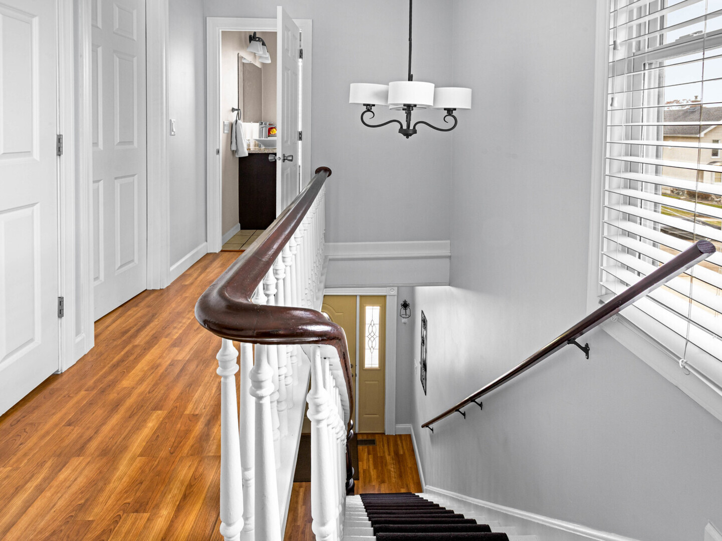 506 W Oneida St Joliet, IL 60435