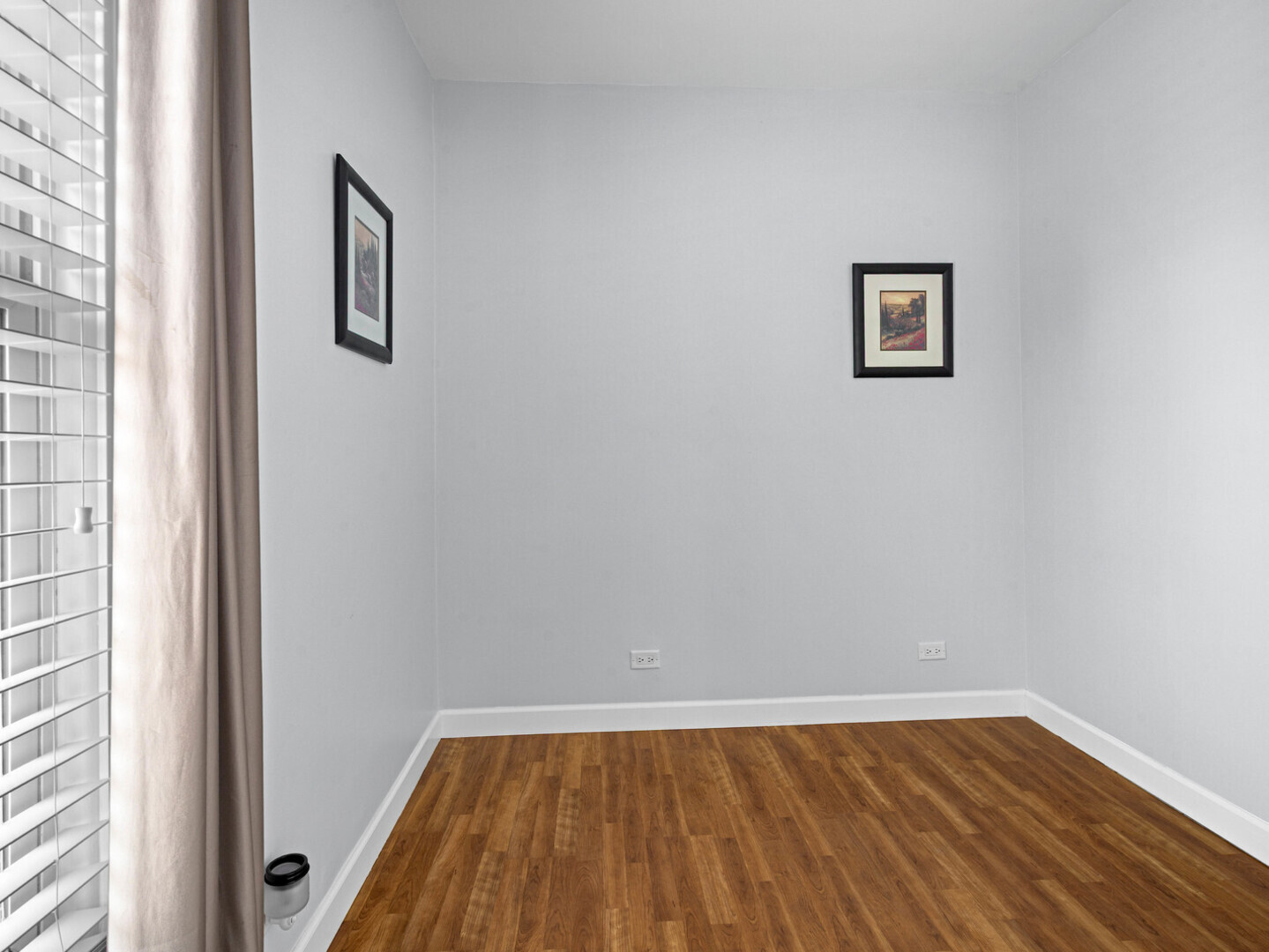 506 W Oneida St Joliet, IL 60435