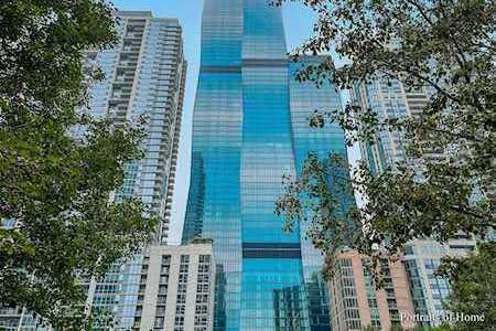 363 E Wacker Dr #4801