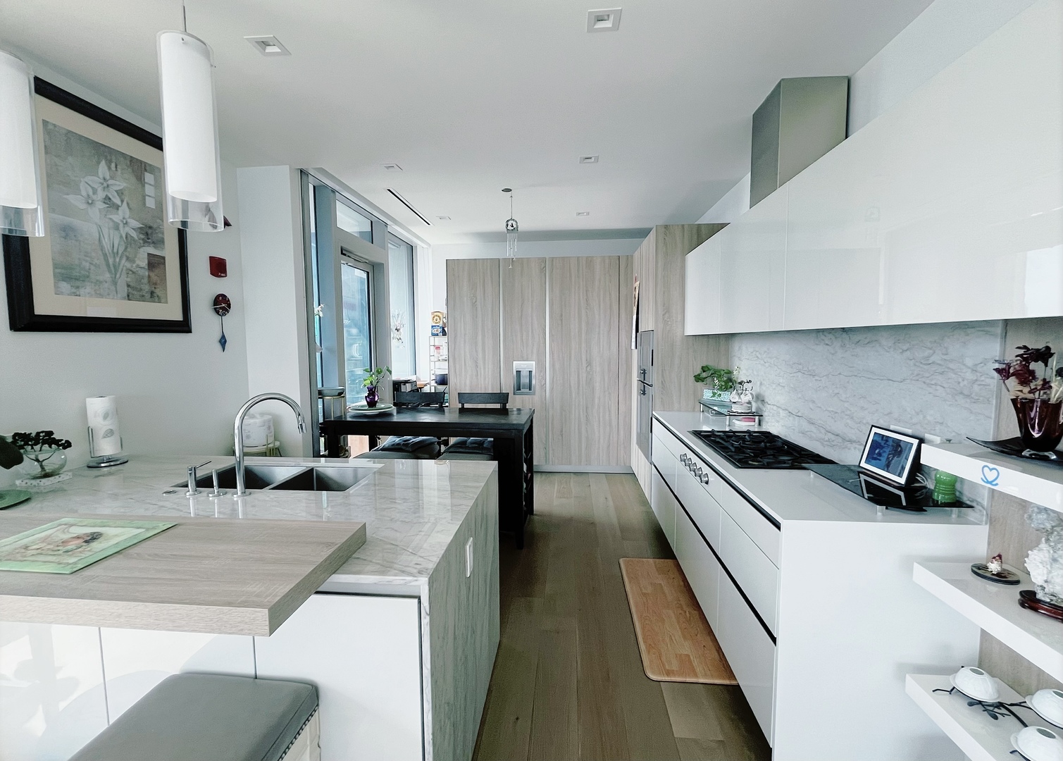 363 E Wacker Dr #4801 Chicago, IL 60601