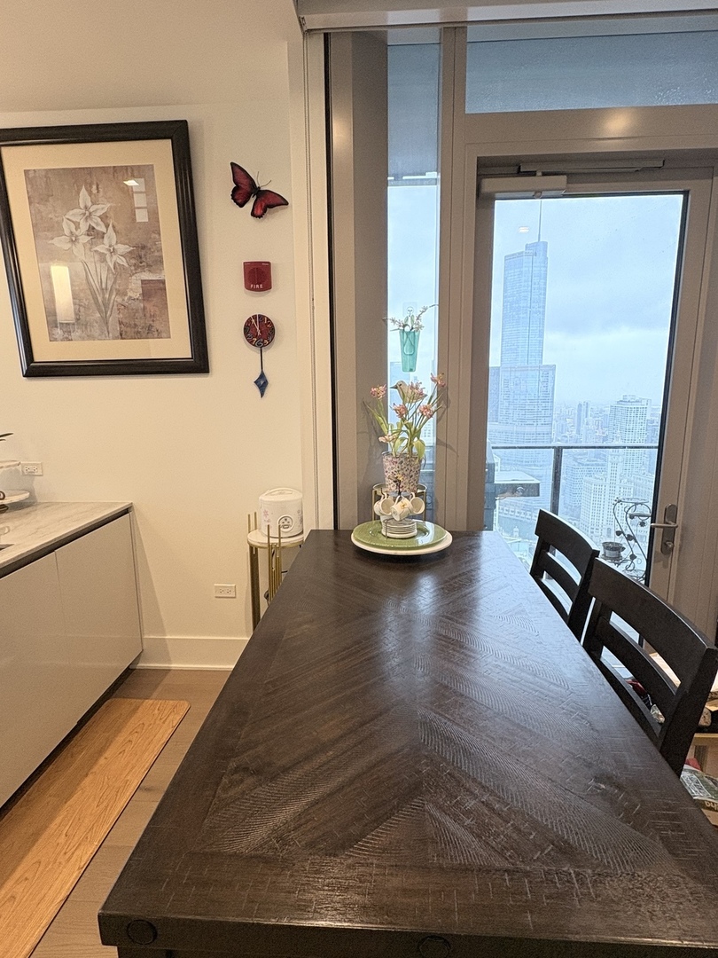 363 E Wacker Dr #4801 Chicago, IL 60601