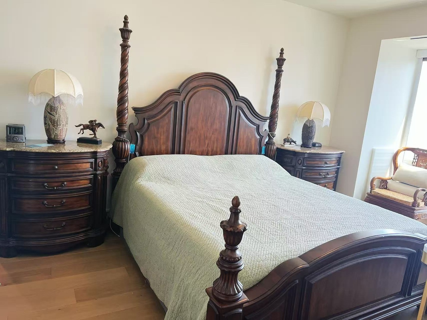 363 E Wacker Dr #4801 Chicago, IL 60601