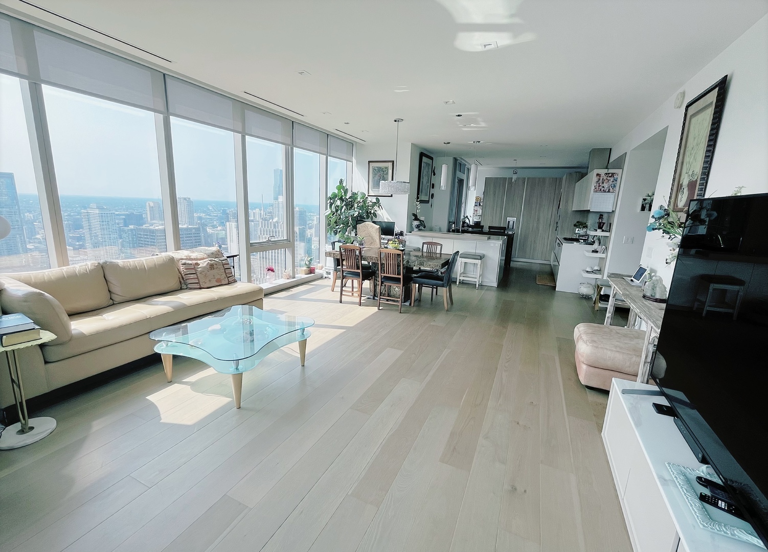 363 E Wacker Dr #4801 Chicago, IL 60601