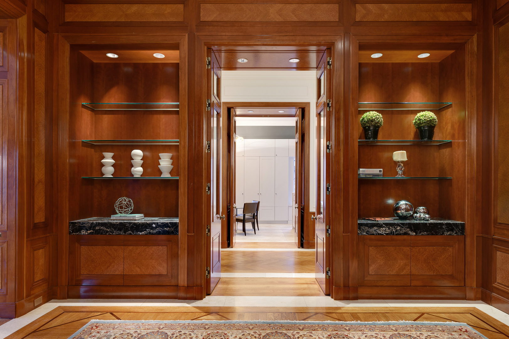 189 E Lk Shr Dr #PH18 Chicago, IL 60611