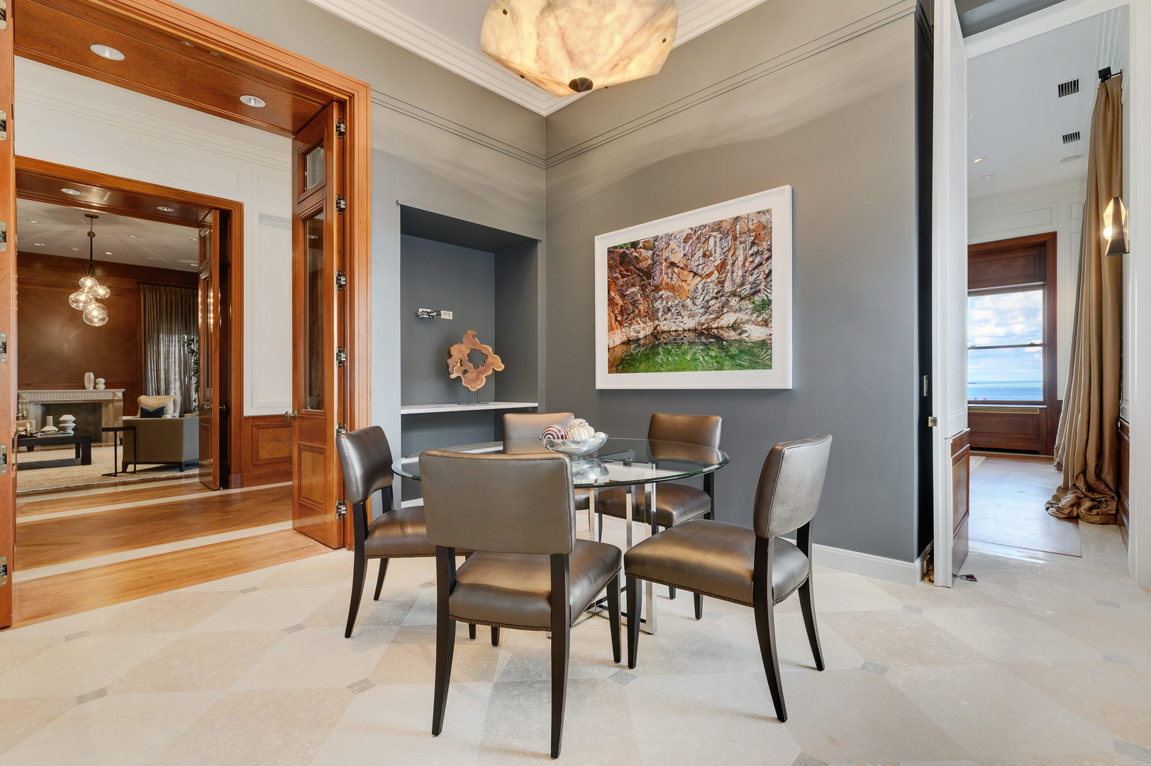 189 E Lk Shr Dr #PH18 Chicago, IL 60611