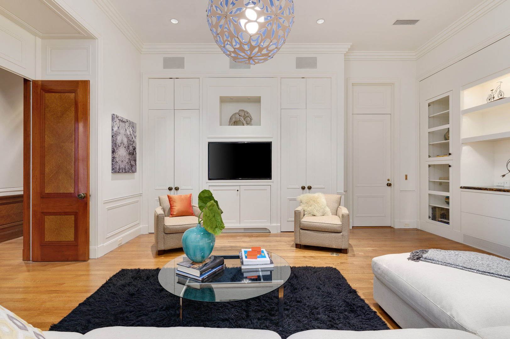 189 E Lk Shr Dr #PH18 Chicago, IL 60611