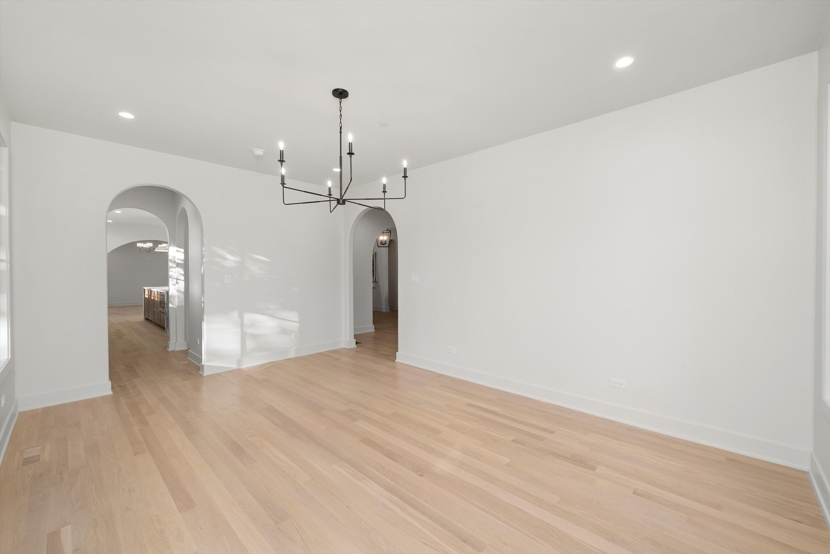 1037 Belleforte Ave Oak Park, IL 60302