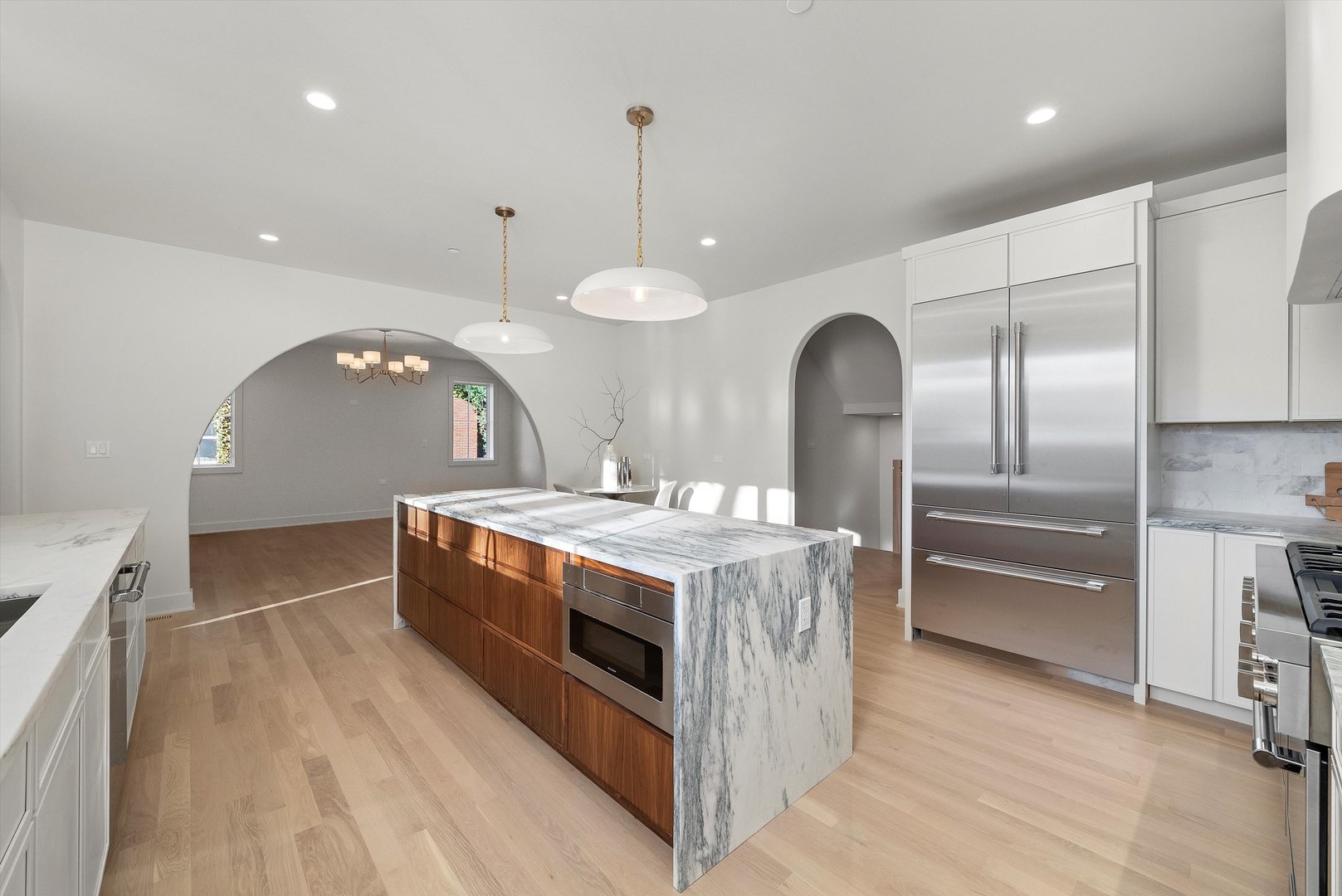 1037 Belleforte Ave Oak Park, IL 60302