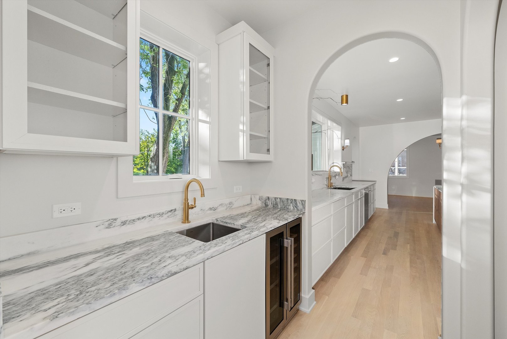 1037 Belleforte Ave Oak Park, IL 60302