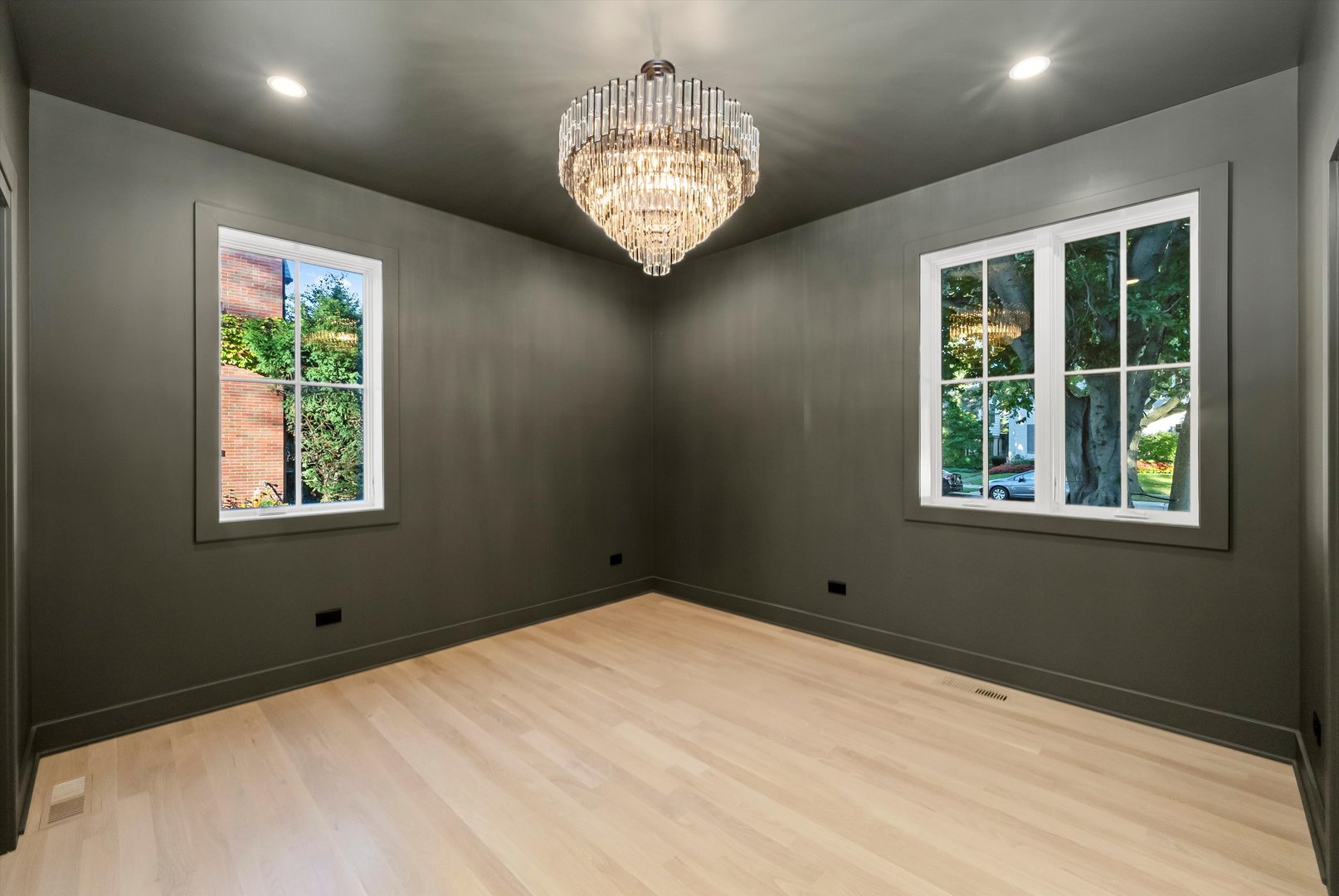 1037 Belleforte Ave Oak Park, IL 60302