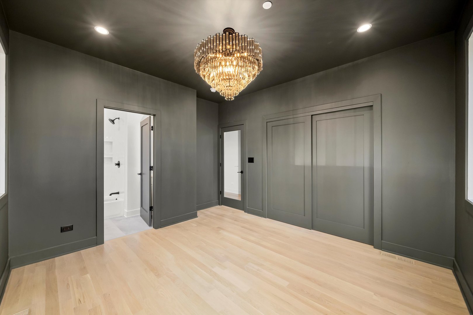 1037 Belleforte Ave Oak Park, IL 60302