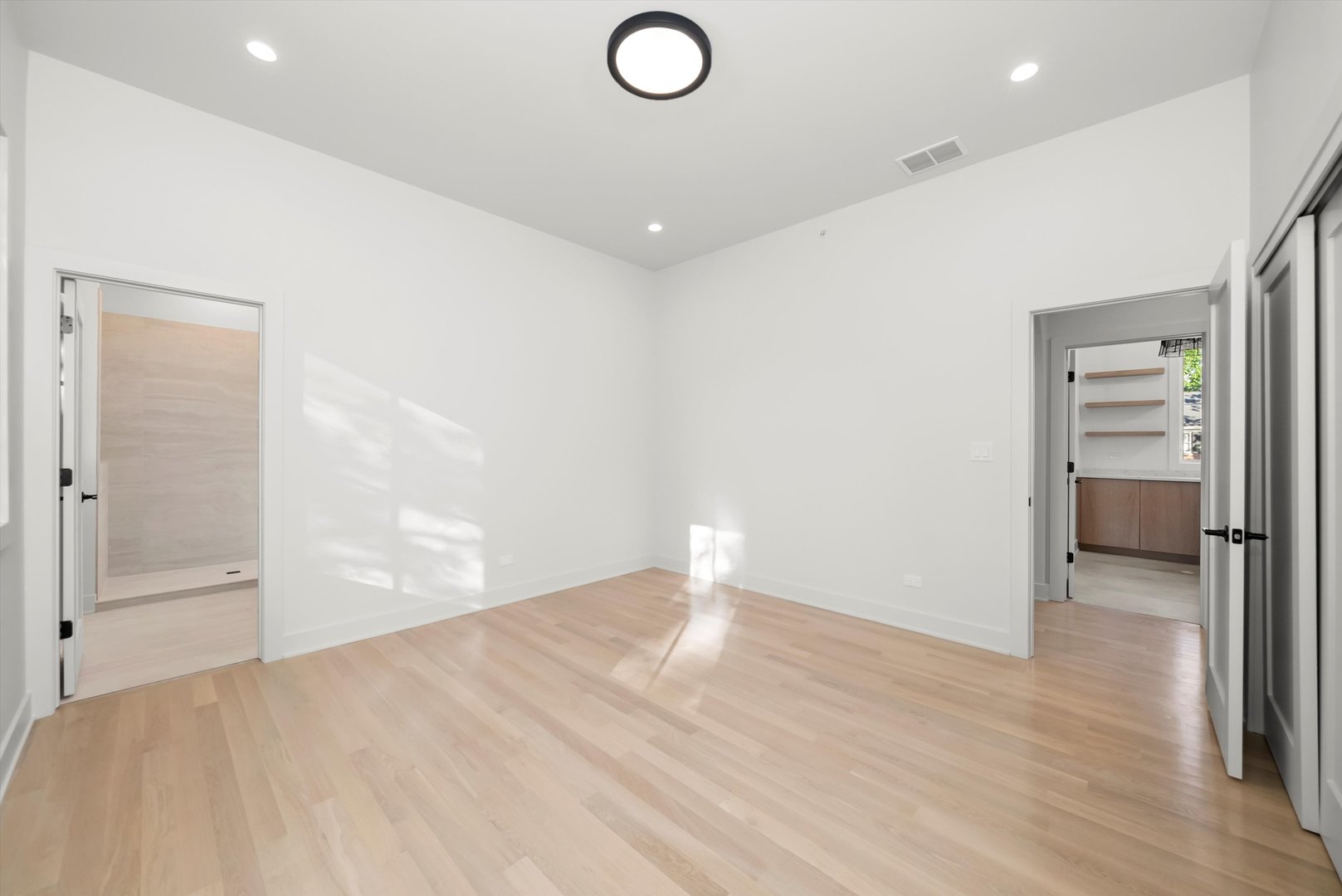 1037 Belleforte Ave Oak Park, IL 60302