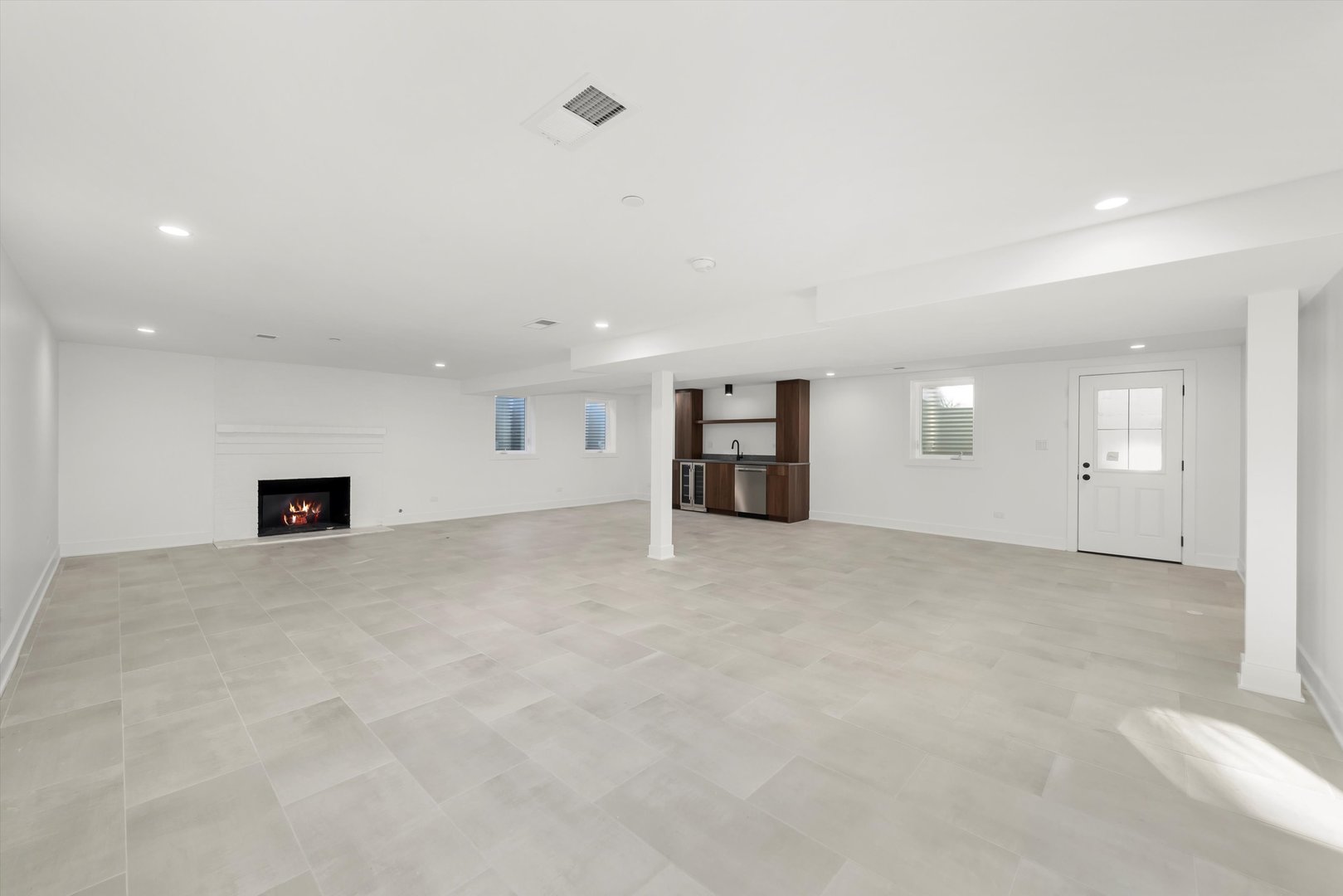 1037 Belleforte Ave Oak Park, IL 60302