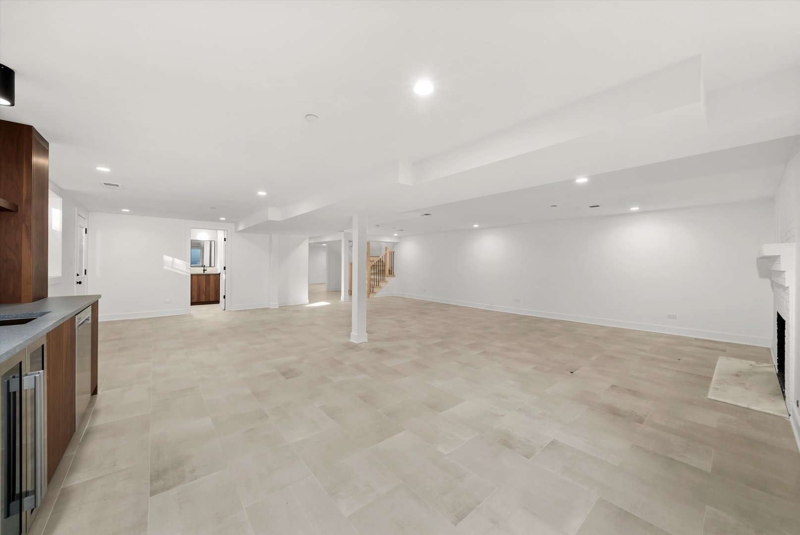 1037 Belleforte Ave Oak Park, IL 60302