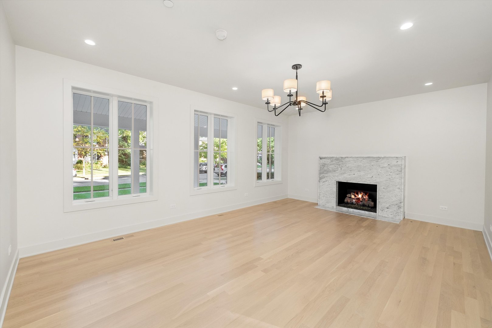 1037 Belleforte Ave Oak Park, IL 60302