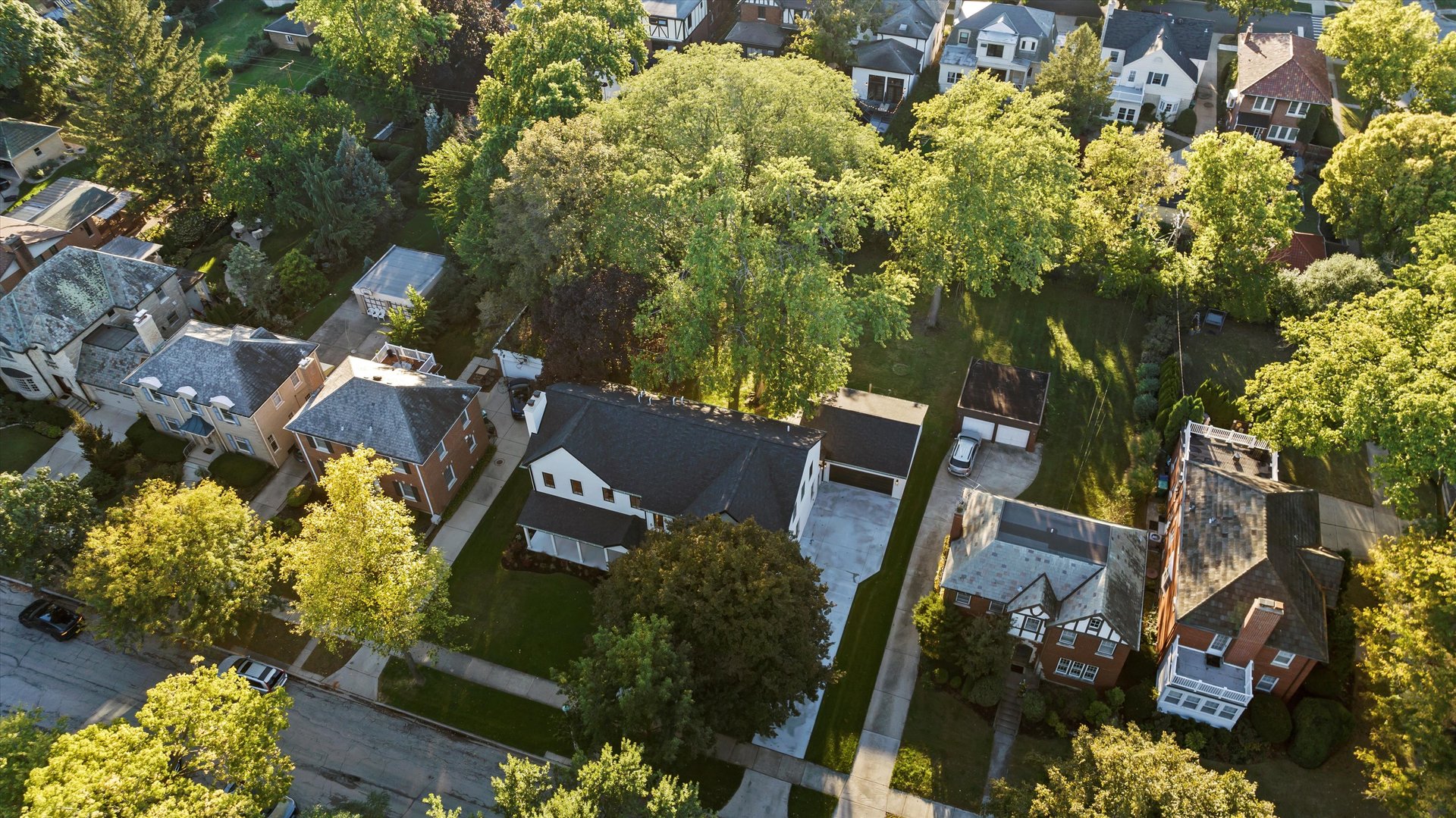 1037 Belleforte Ave Oak Park, IL 60302