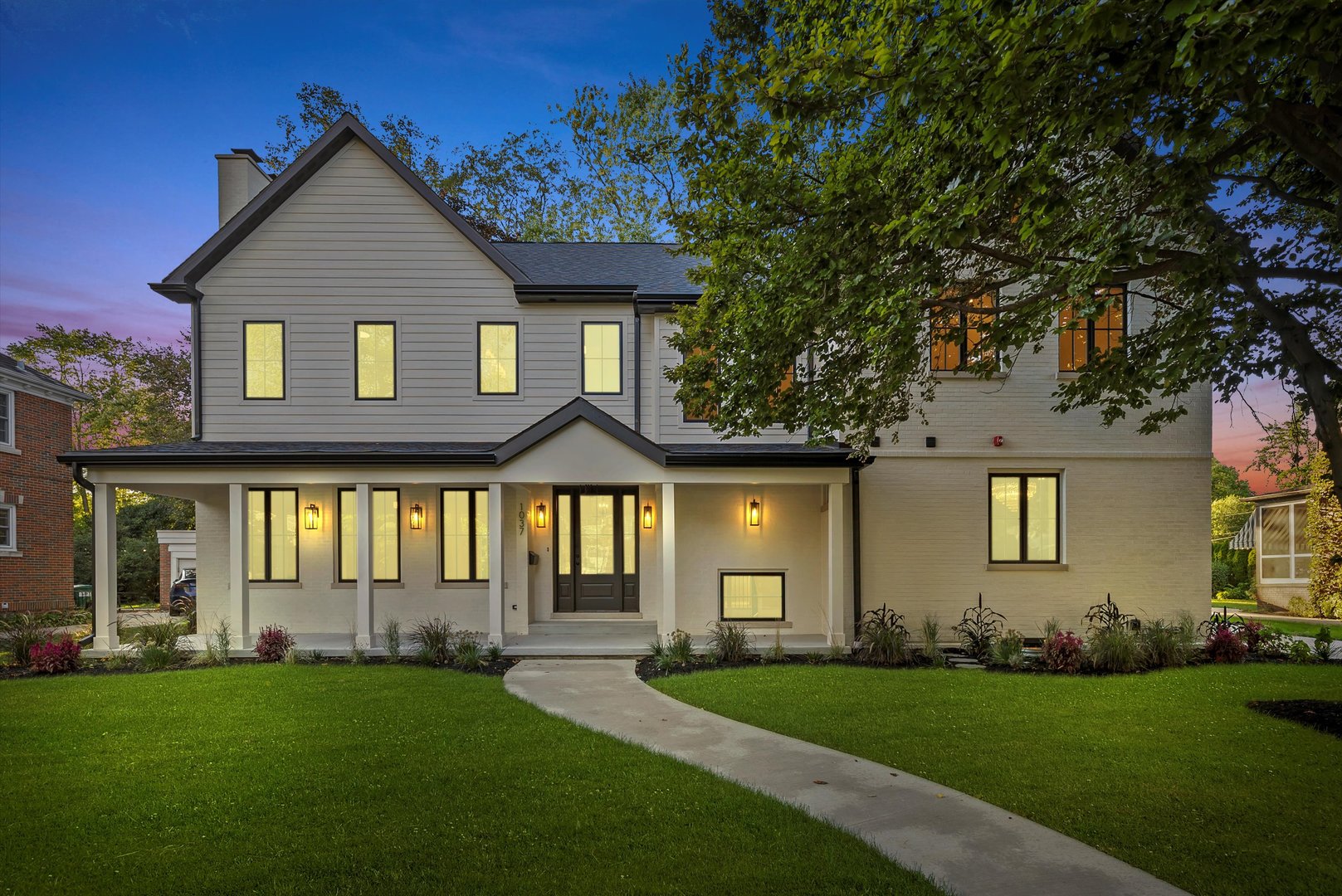 1037 Belleforte Ave Oak Park, IL 60302