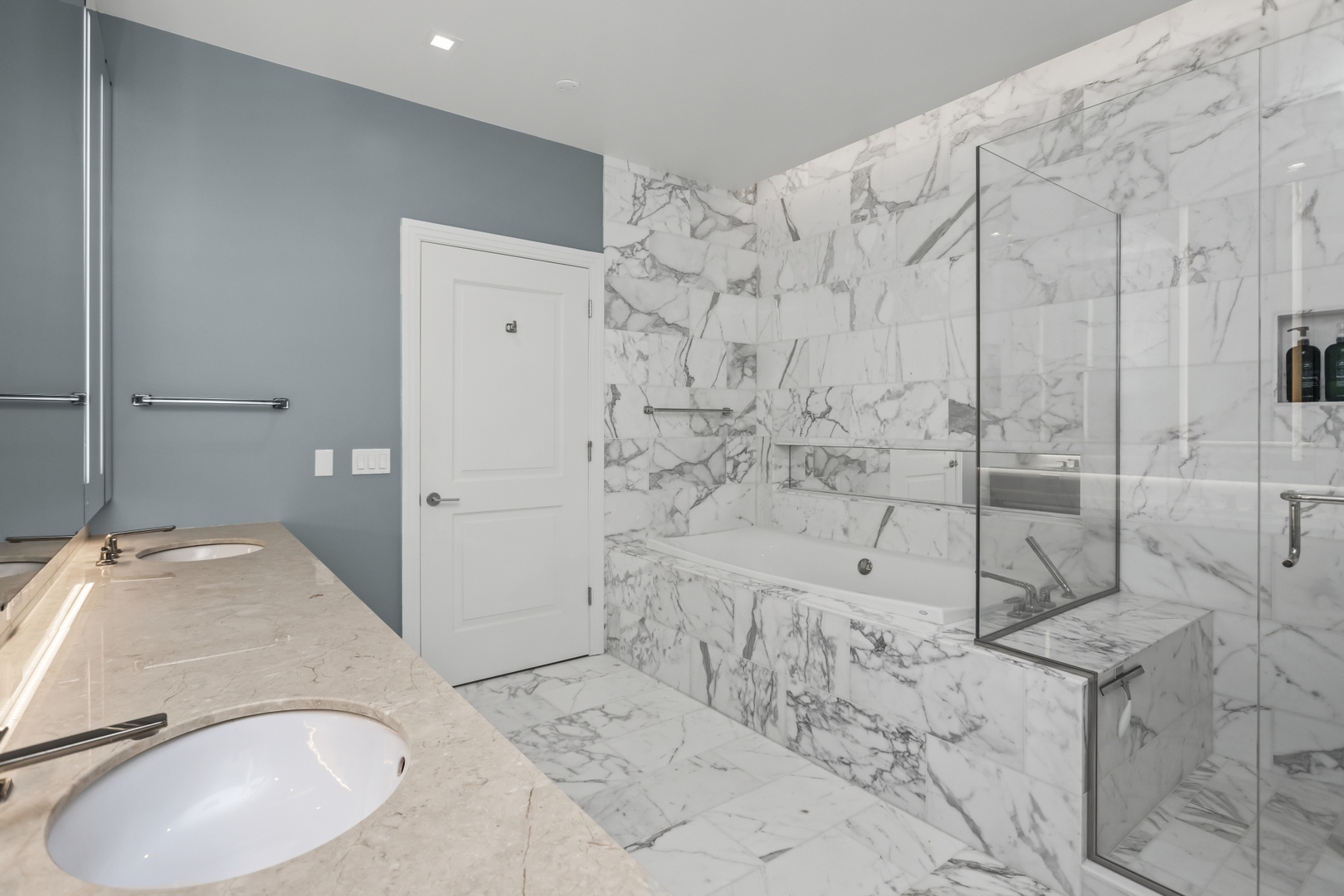 363 E Wacker Dr #2503 Chicago, IL 60601