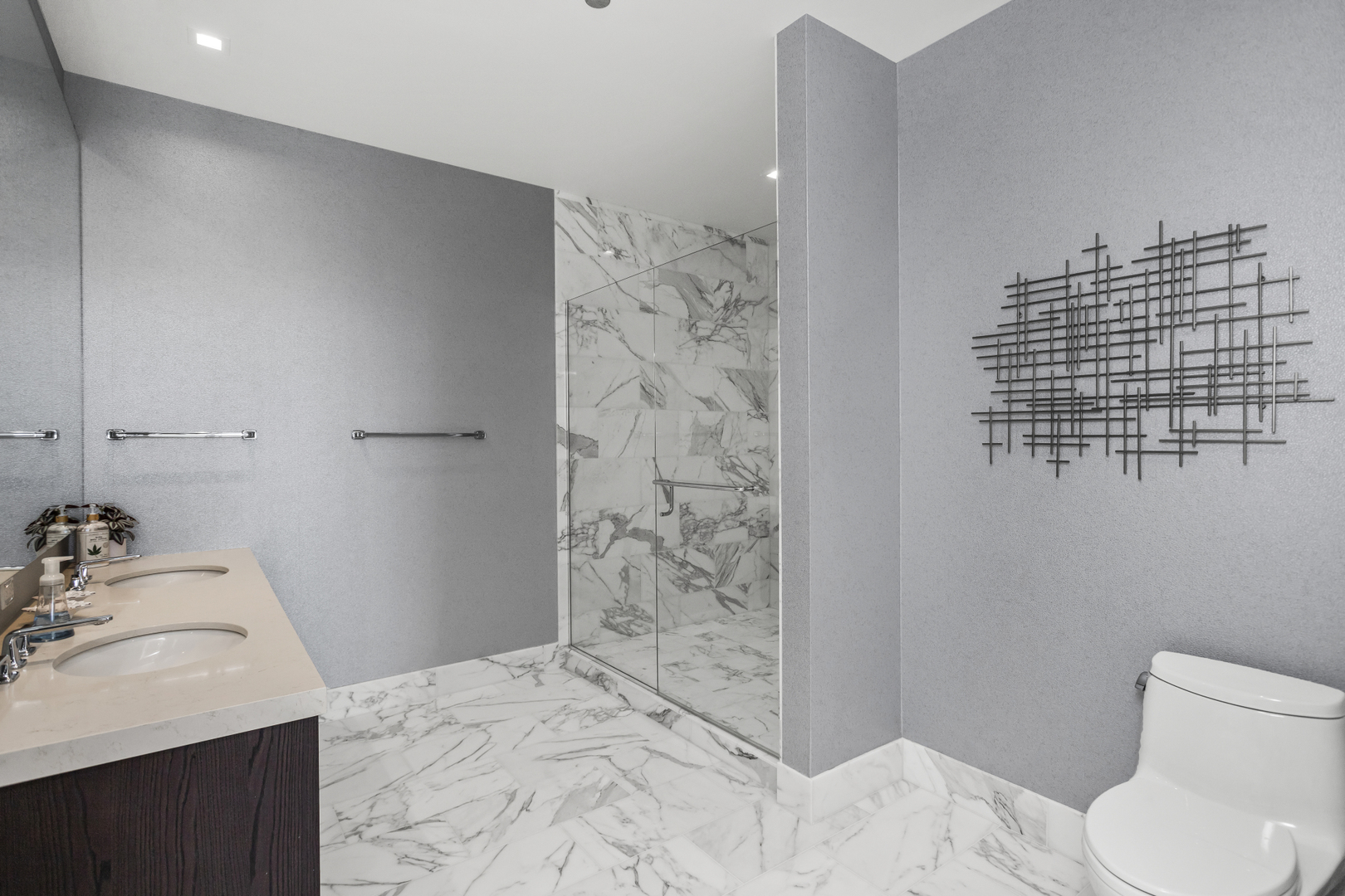 363 E Wacker Dr #2503 Chicago, IL 60601