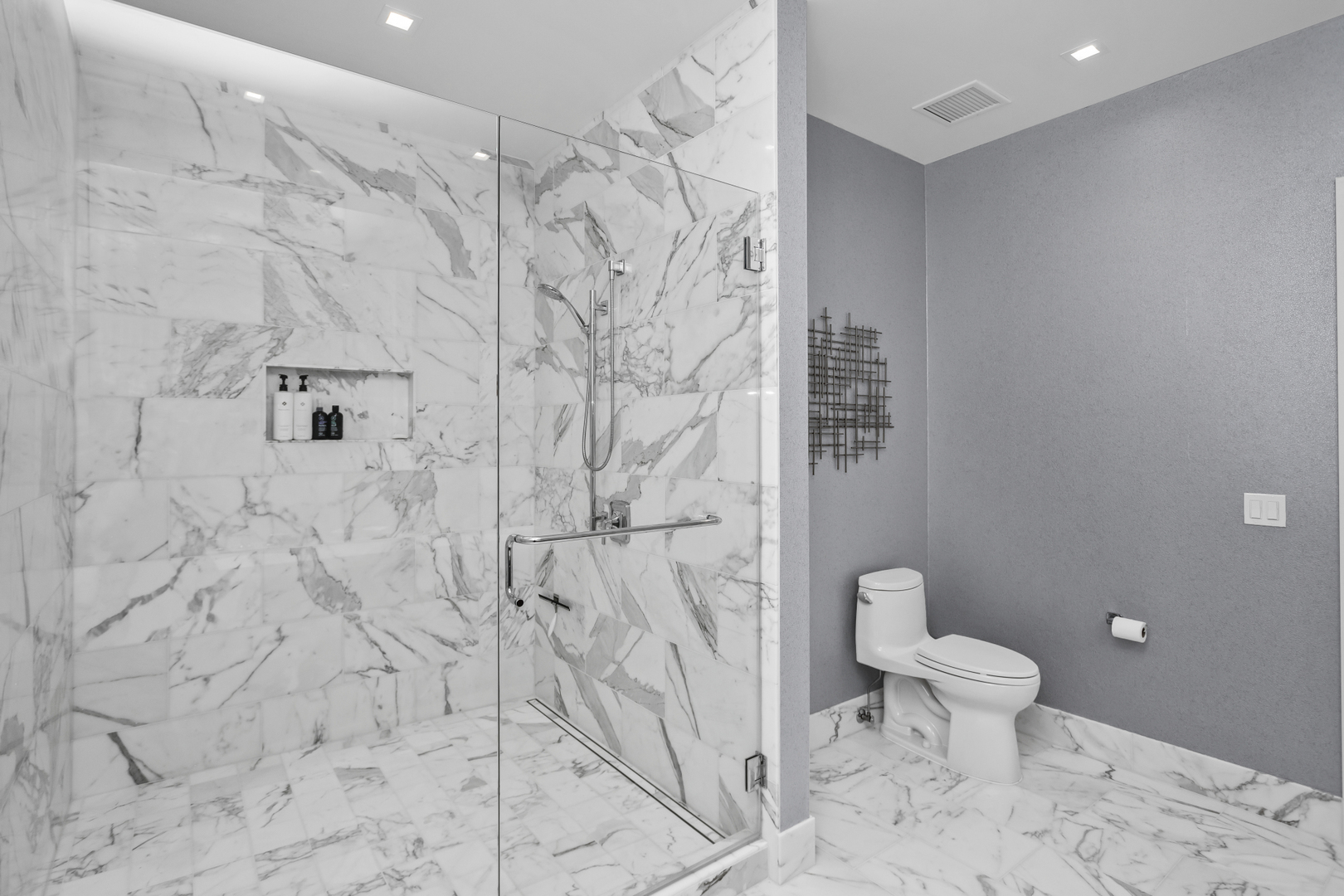 363 E Wacker Dr #2503 Chicago, IL 60601