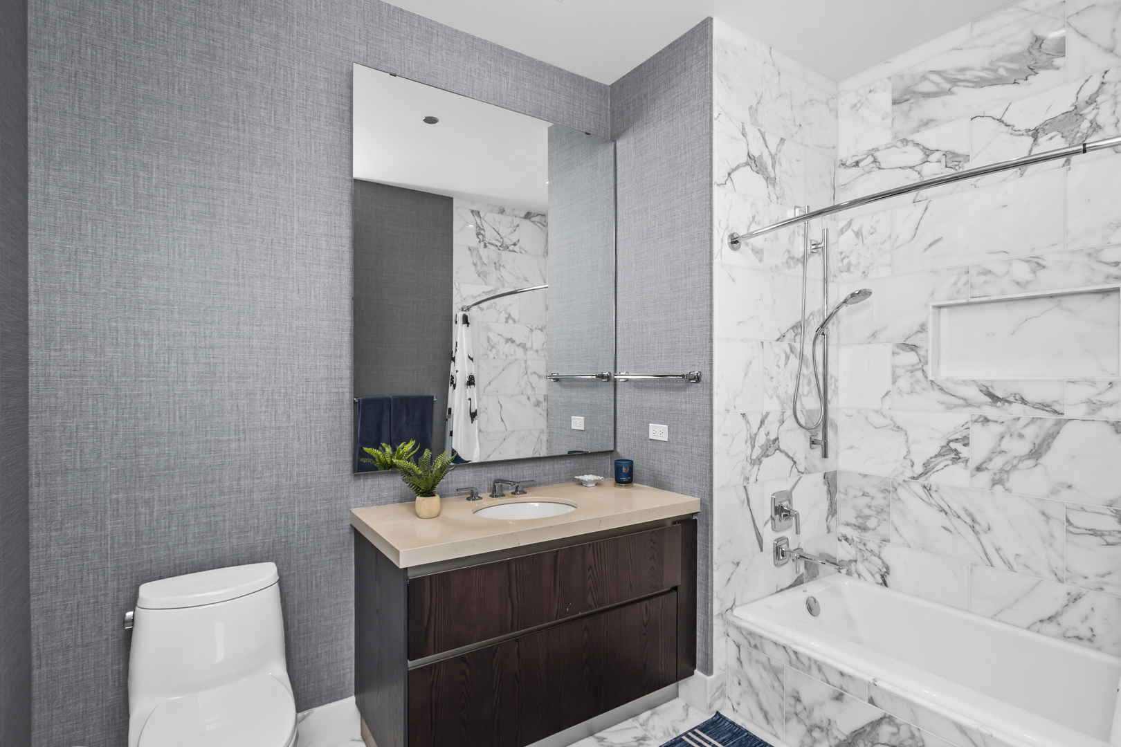 363 E Wacker Dr #2503 Chicago, IL 60601