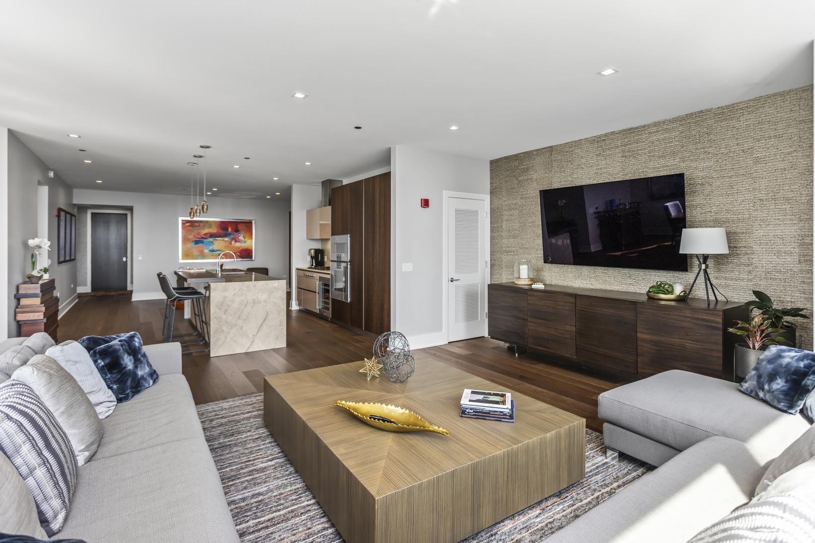 363 E Wacker Dr #2503 Chicago, IL 60601