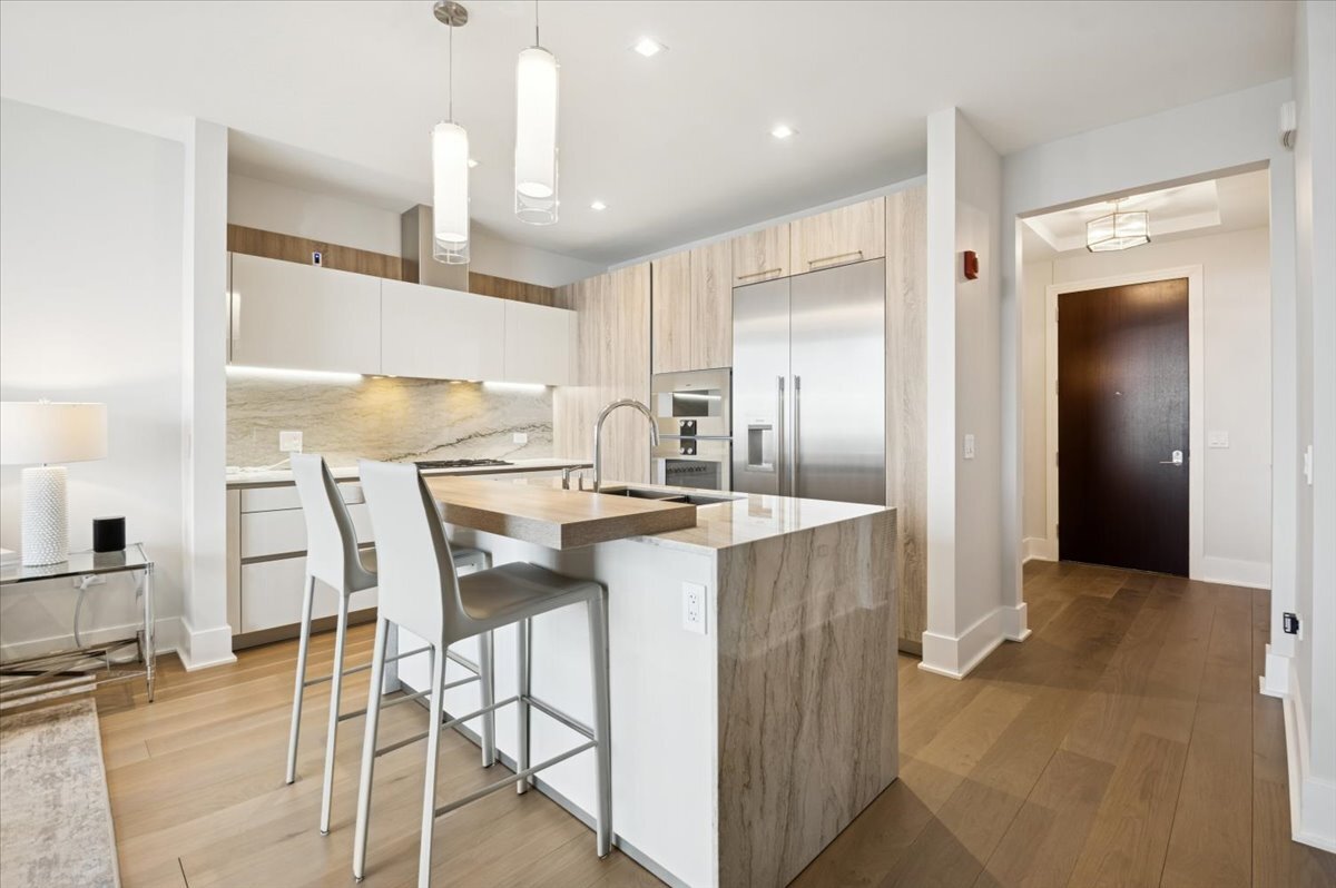 363 E Wacker Dr #3805 Chicago, IL 60601