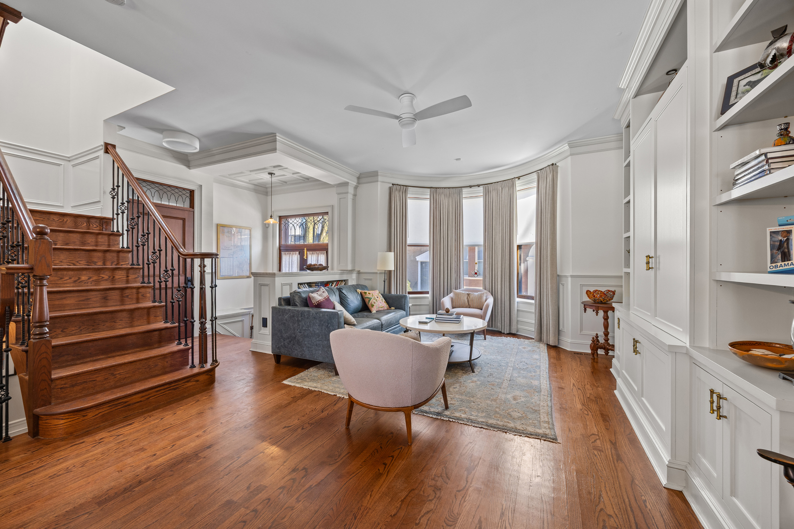 3818 N Alta Vis Ter Chicago, IL 60613