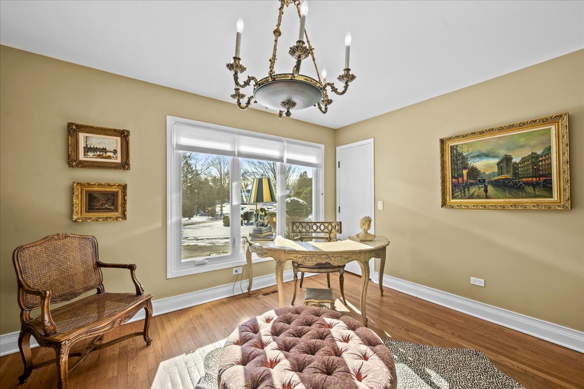 2045 Kipling Ct Highland Park, IL 60035