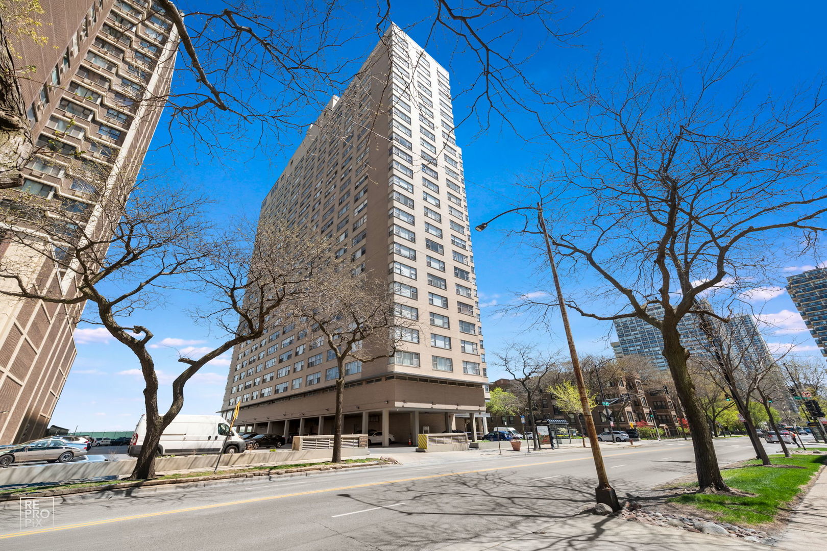 6301 N Sheridan Rd #19O