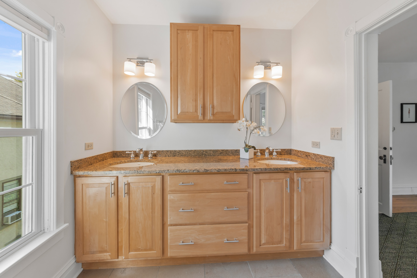 315 S Scoville Ave Oak Park, IL 60302