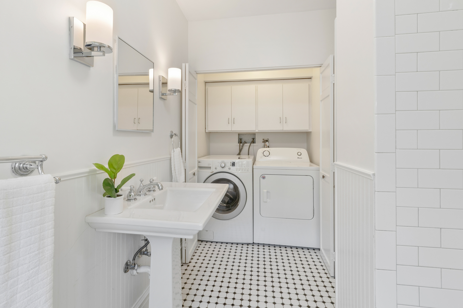 315 S Scoville Ave Oak Park, IL 60302