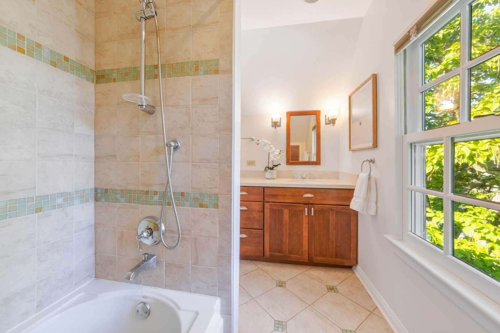 315 S Scoville Ave Oak Park, IL 60302