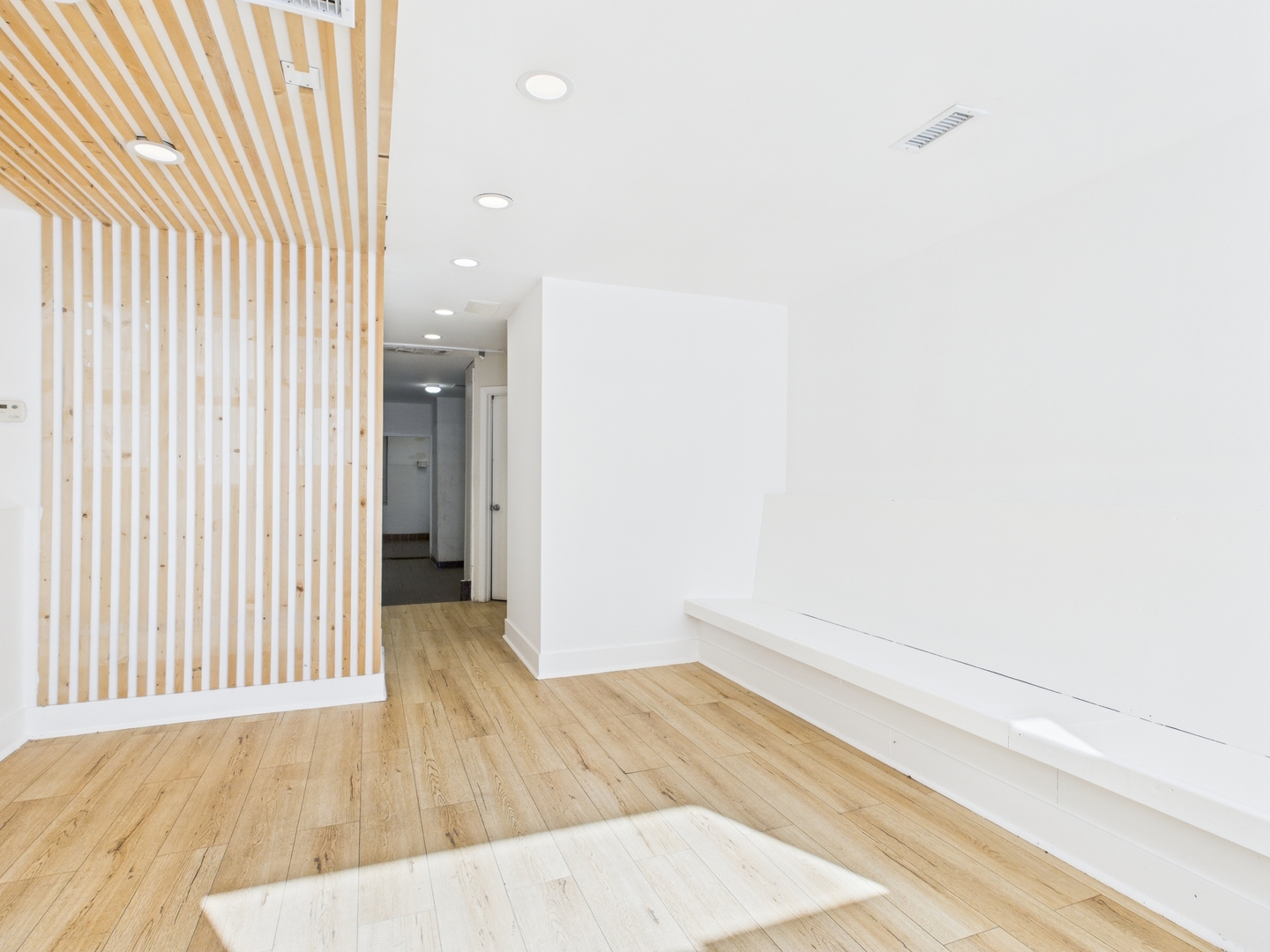 1512 W Taylor St #1 Chicago, IL 60607