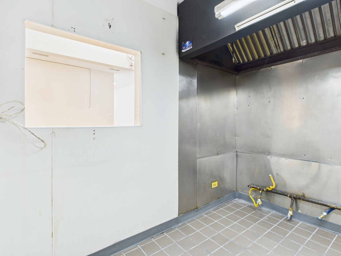 1512 W Taylor St #1 Chicago, IL 60607