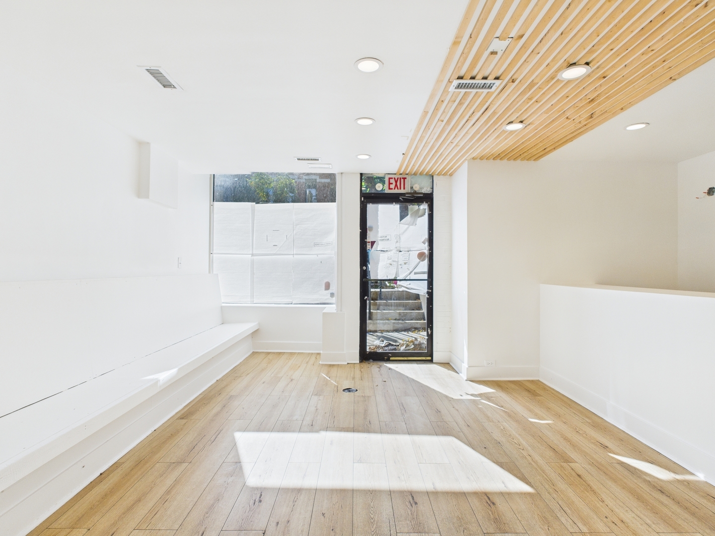 1512 W Taylor St #1 Chicago, IL 60607