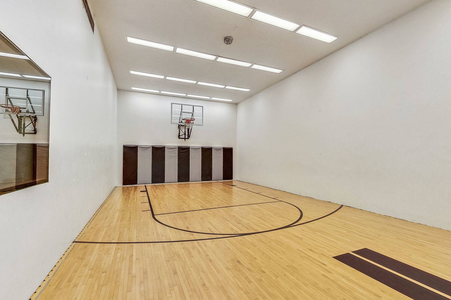 400 E Randolph St #1204 Chicago, IL 60601 400 E Randolph St #1204 Chicago, IL 60601