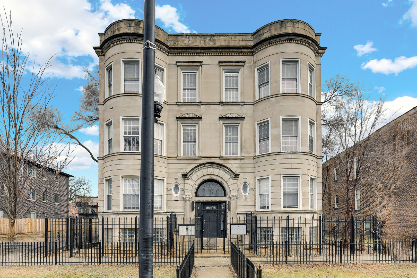 5341 S Indiana Ave #2 Chicago, IL 60615