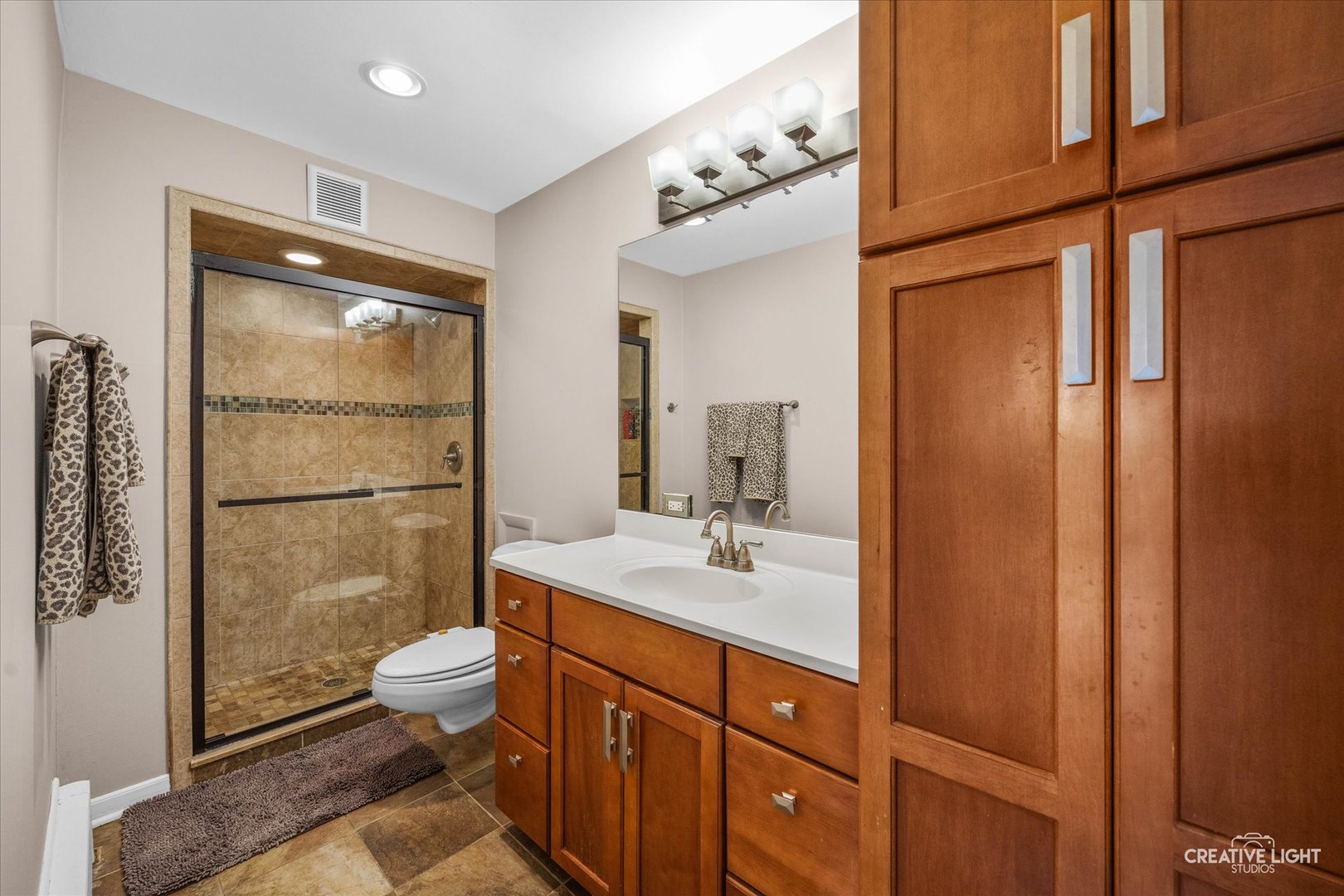 1025 W Washington Blvd #G Oak Park, IL 60302